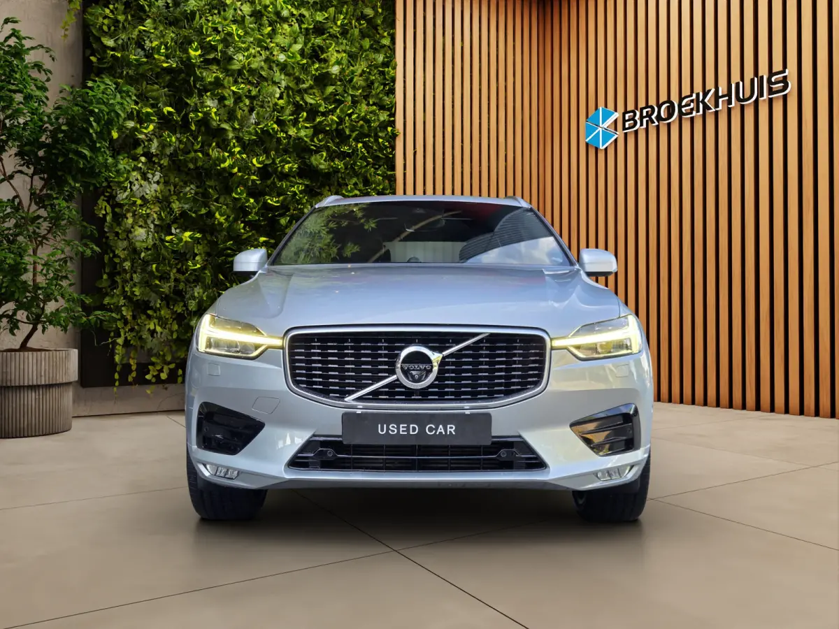 2.0 T5 AWD R-Design | Bowers&Wilkins | Trekhaak | 360 Camera | Pano | Head-up