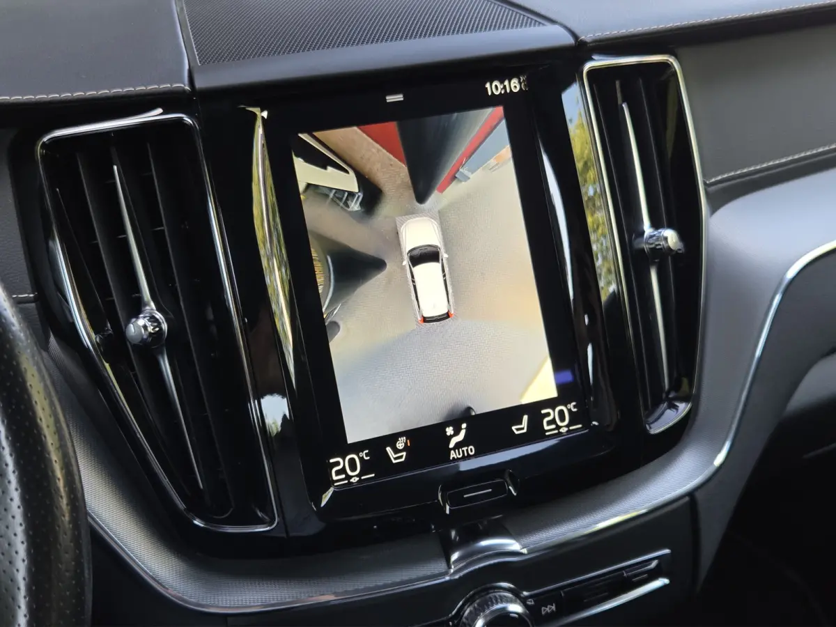 2.0 T5 AWD R-Design | Bowers&Wilkins | Trekhaak | 360 Camera | Pano | Head-up