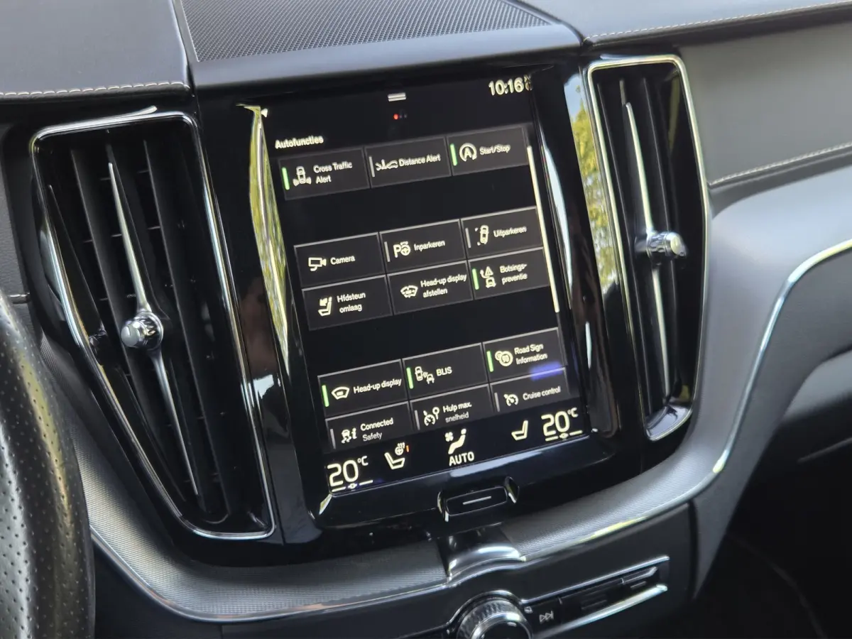 2.0 T5 AWD R-Design | Bowers&Wilkins | Trekhaak | 360 Camera | Pano | Head-up