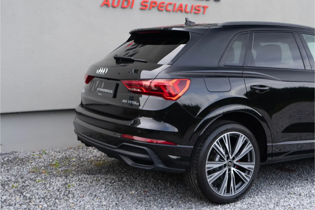 45 TFSI e S-line / 20 Inch Velgen/ Achteruitrijcamera/ Cruise Control/ 180kW