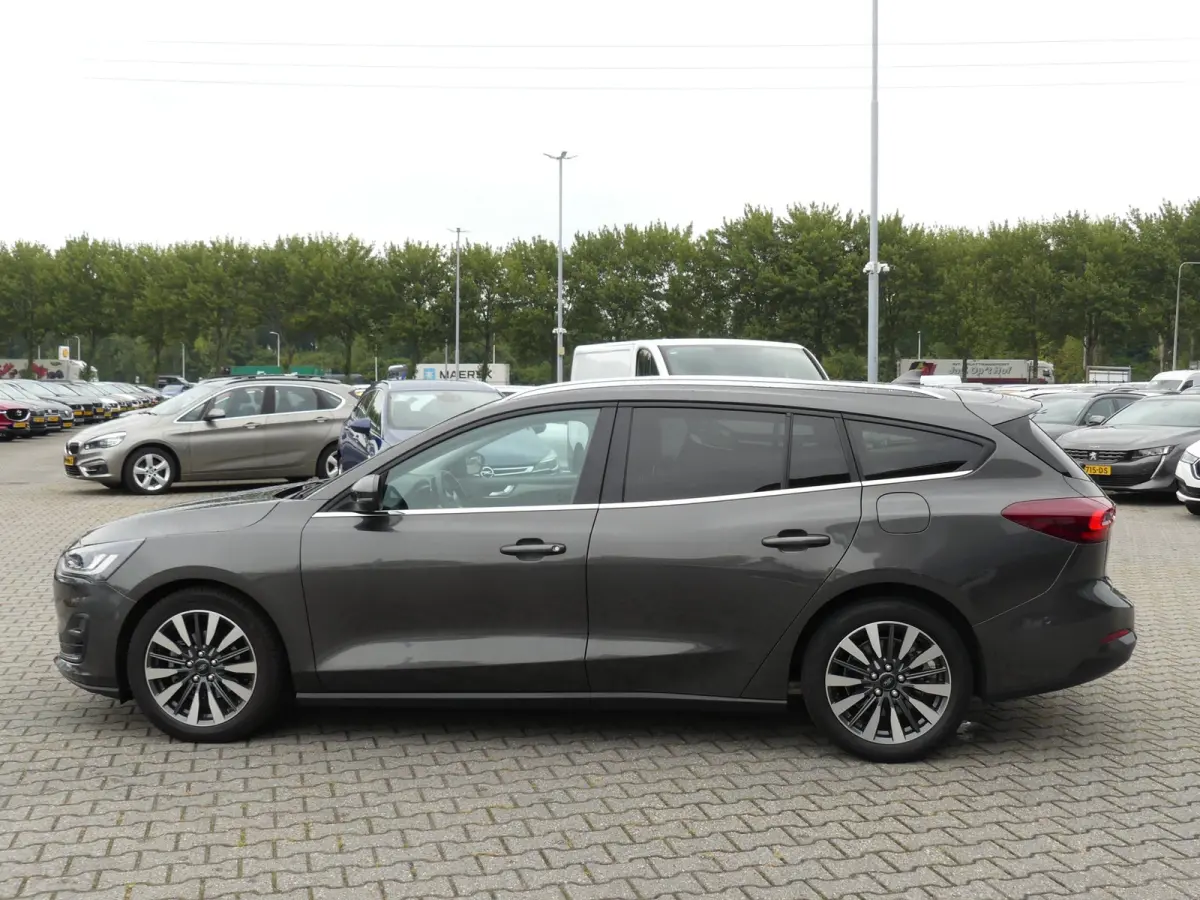 1.0 EcoBoost Hybrid Titanium
