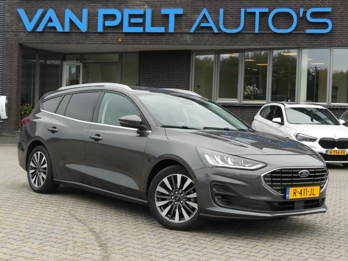 1.0 EcoBoost Hybrid Titanium