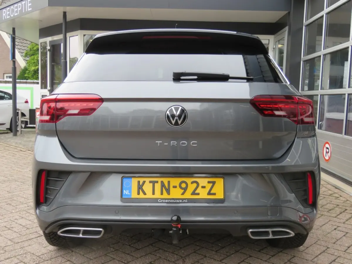 1.5 TSI 150pk DSG-aut. R-LINE / Trekhaak afn. / IQ Light / Camera / Stoelverw./ FABRIEKS garantie