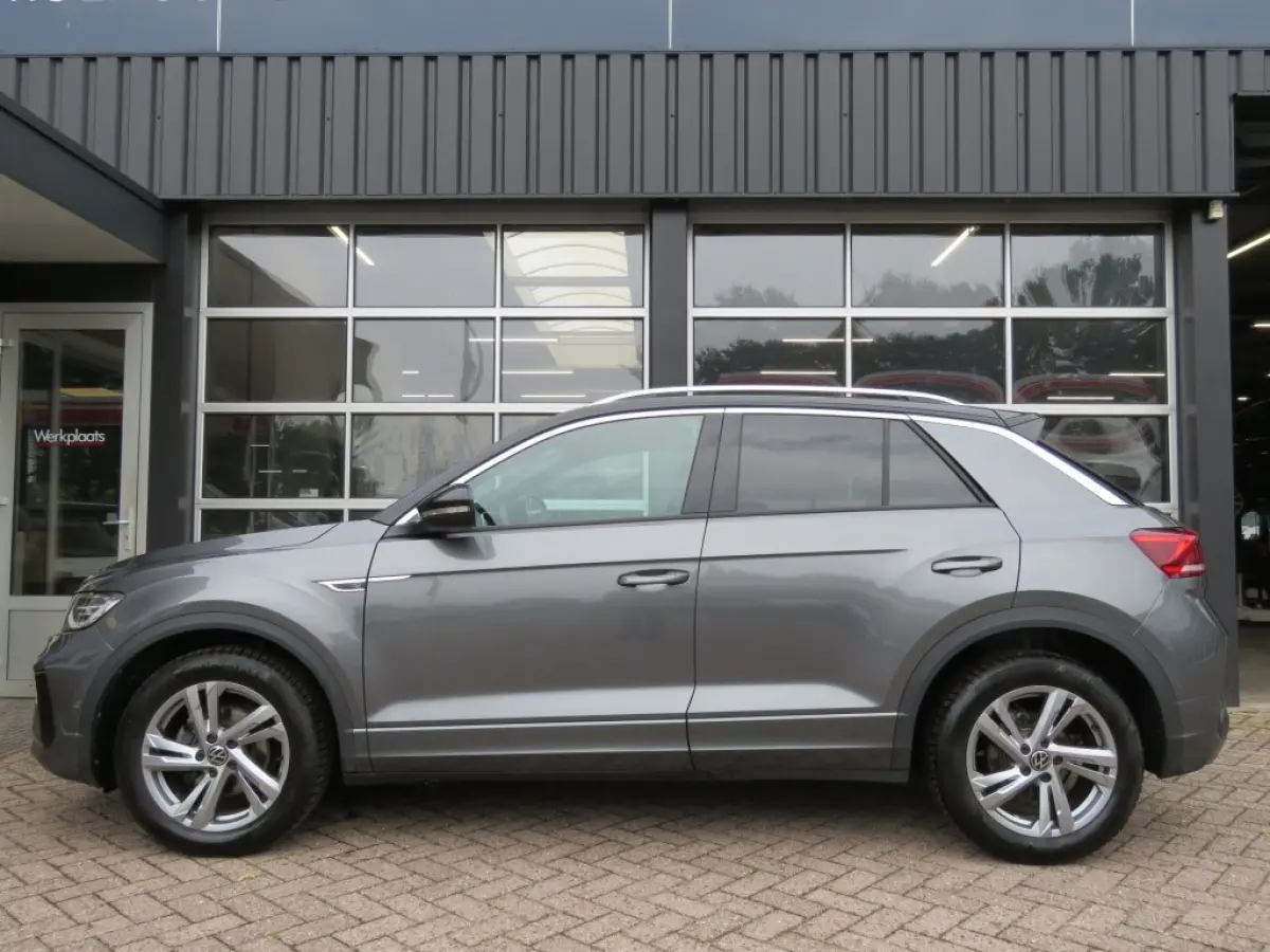 1.5 TSI 150pk DSG-aut. R-LINE / Trekhaak afn. / IQ Light / Camera / Stoelverw./ FABRIEKS garantie