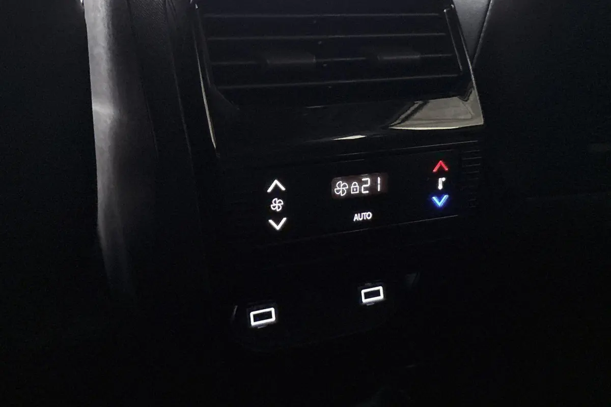 1.2 Hybrid 145 GT 7p Stoelverwarming 360-Camera Keyless Apple CarPlay