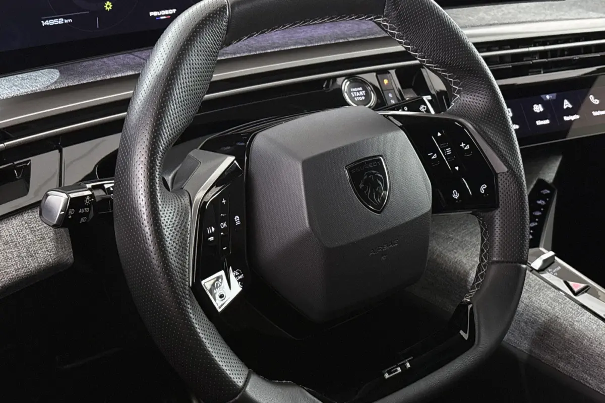 1.2 Hybrid 145 GT 7p Stoelverwarming 360-Camera Keyless Apple CarPlay
