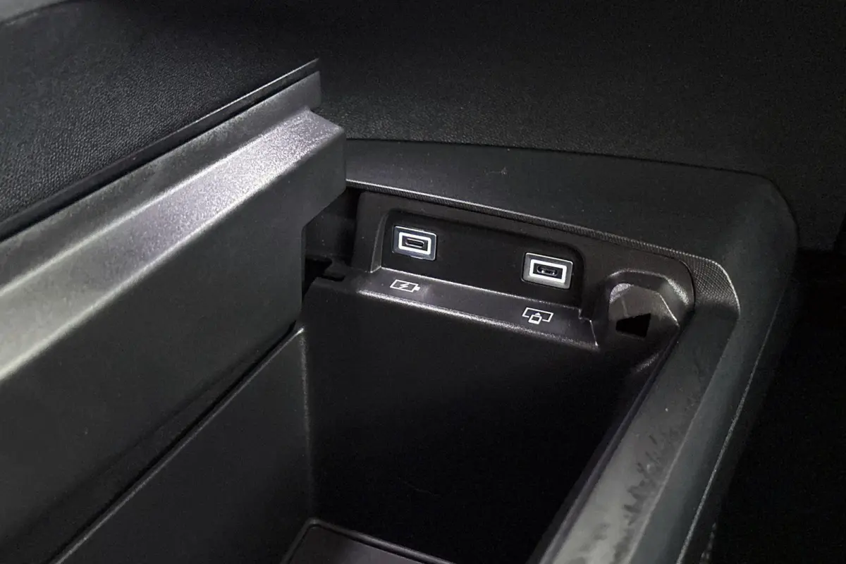 1.2 Hybrid 145 GT 7p Stoelverwarming 360-Camera Keyless Apple CarPlay