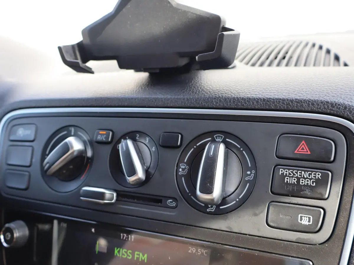 1.0 60pk Ambition | Cruise Control | Airco | Extra Getint Glas | Plus Pakket