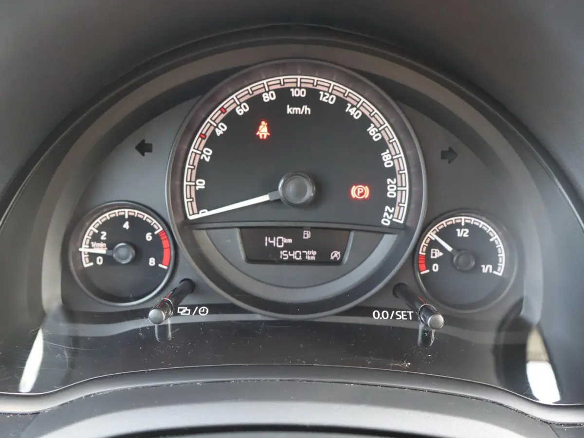 1.0 60pk Ambition | Cruise Control | Airco | Extra Getint Glas | Plus Pakket