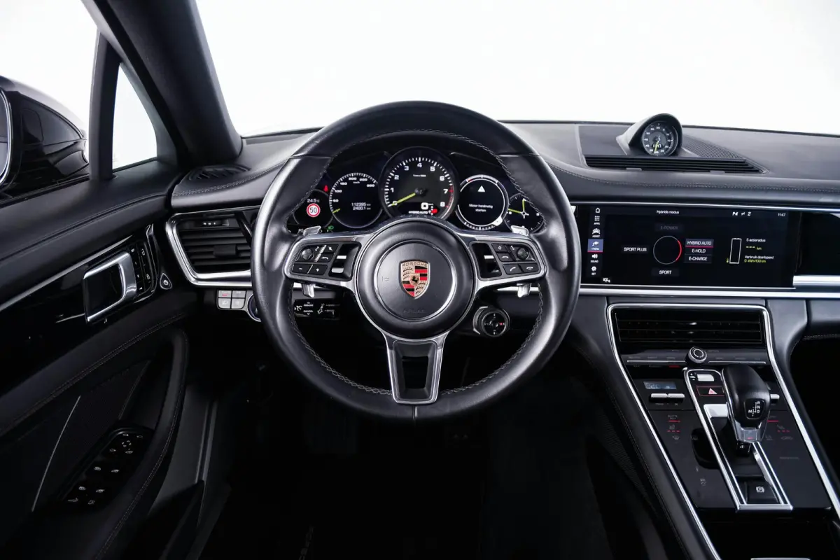 2.9 4 E-Hybrid Panoramadak - Sport Chrono/ Sportdesign pakket - Cruise control - BOSE - Comfortstoelen - Head up - Soft Close - Adaptieve luchtvering - Stuurbekrachtiging Plus