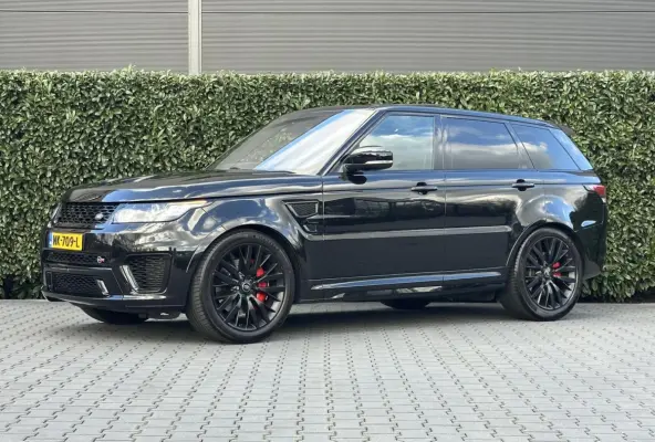 5.0 V8 Supercharged SVR, PANORAMADAK, MERIDIAN SOUND, CARBON, LEDER, ALCANTARA HEMEL, NAVIGATIE, LANE ASSIST, CRUISE CONTROL, CLIMATE CONTROL, BLIND SPOT, CAMERA, STOEL/STUURVERWARMING, ACHT