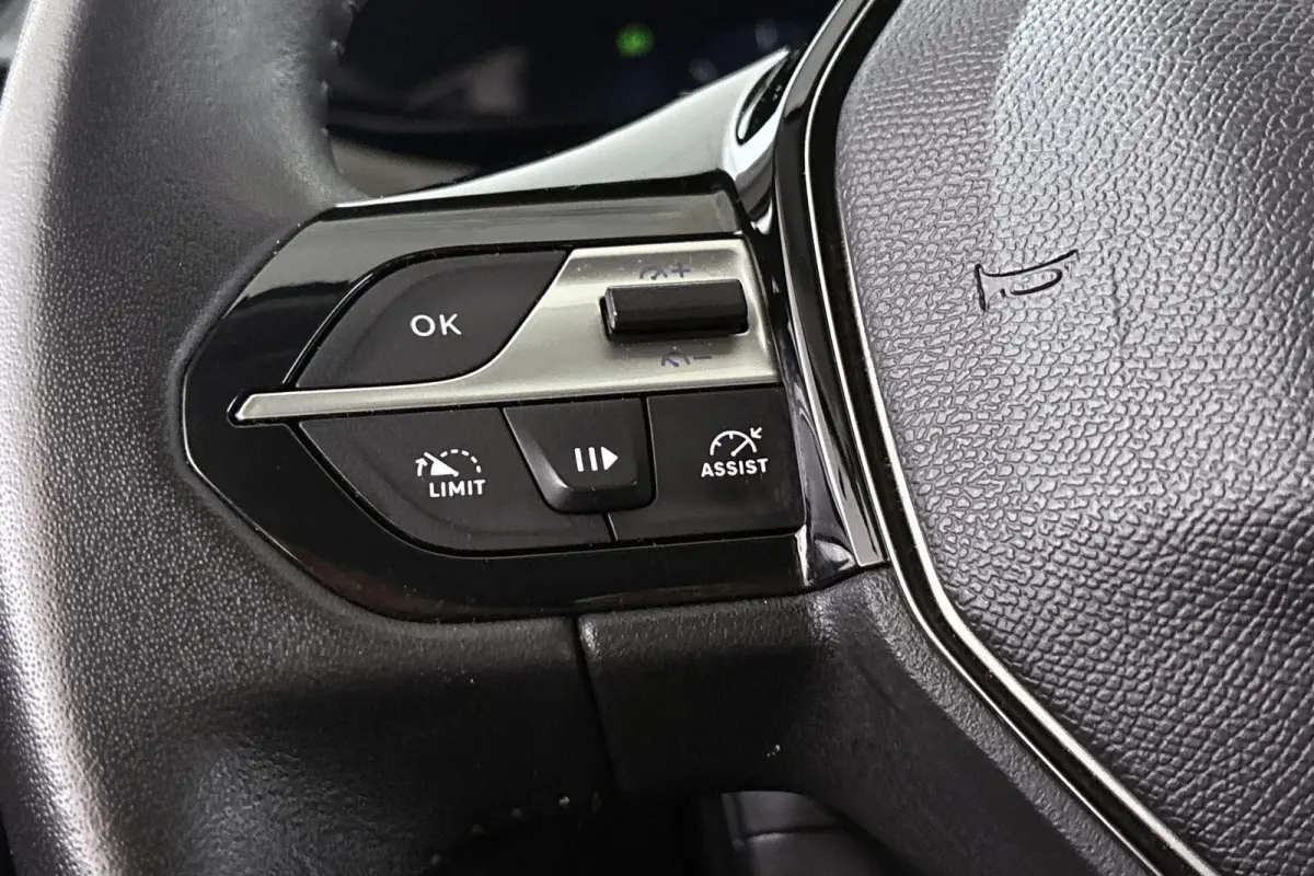 1.2 PureTech Active Pack Business Stoelverwarming Airco Apple CarPlay