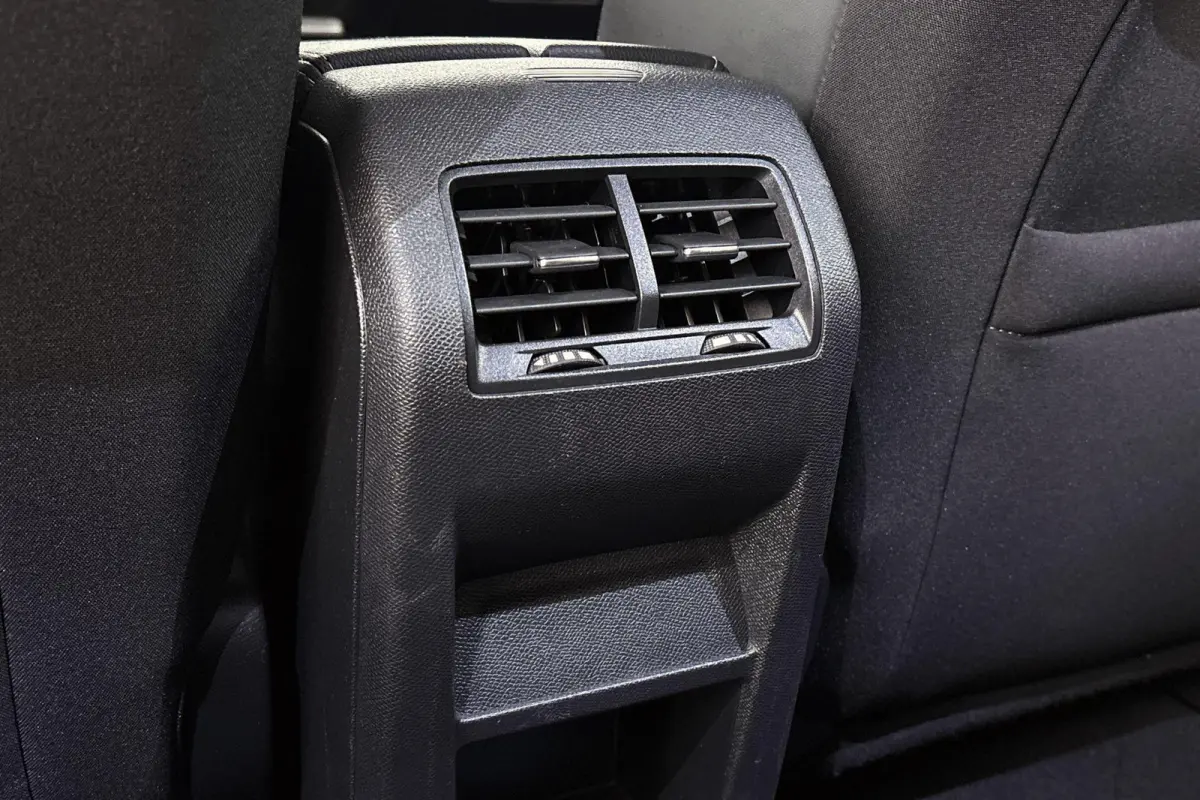 1.2 PureTech Active Pack Business Stoelverwarming Airco Apple CarPlay