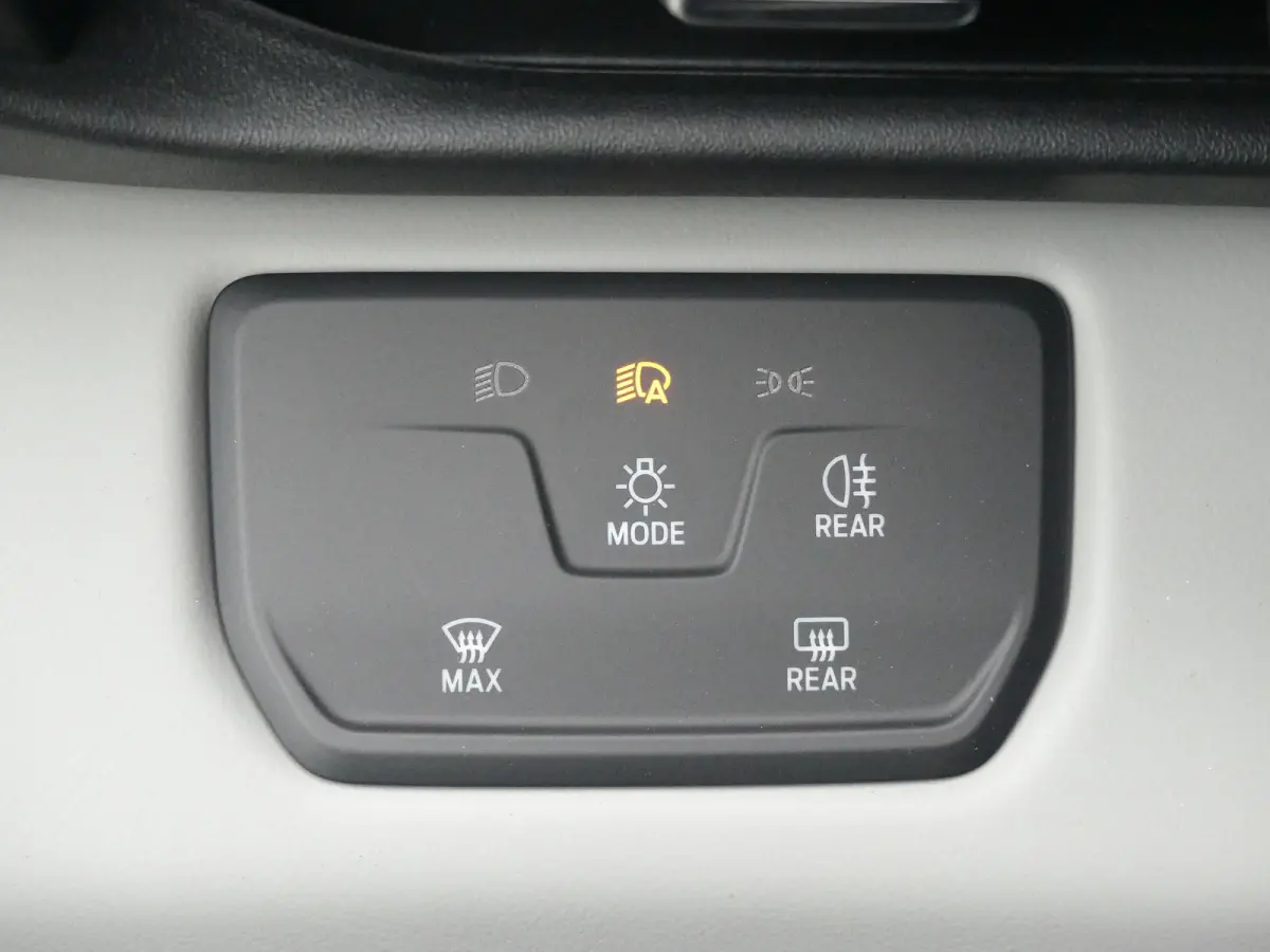 Style Standard Range RWD 52 kWh | SOH 100% | ADAPTIVE CRUISE | DODEHOEKDETECTIE | CAMERA | STOEL+STUUR+VOORRUITVERWARMING | ELEKTRISCH VERSTELB STOEL MET GEHEUGEN EN MASSAGE | PARKEERSENSORE