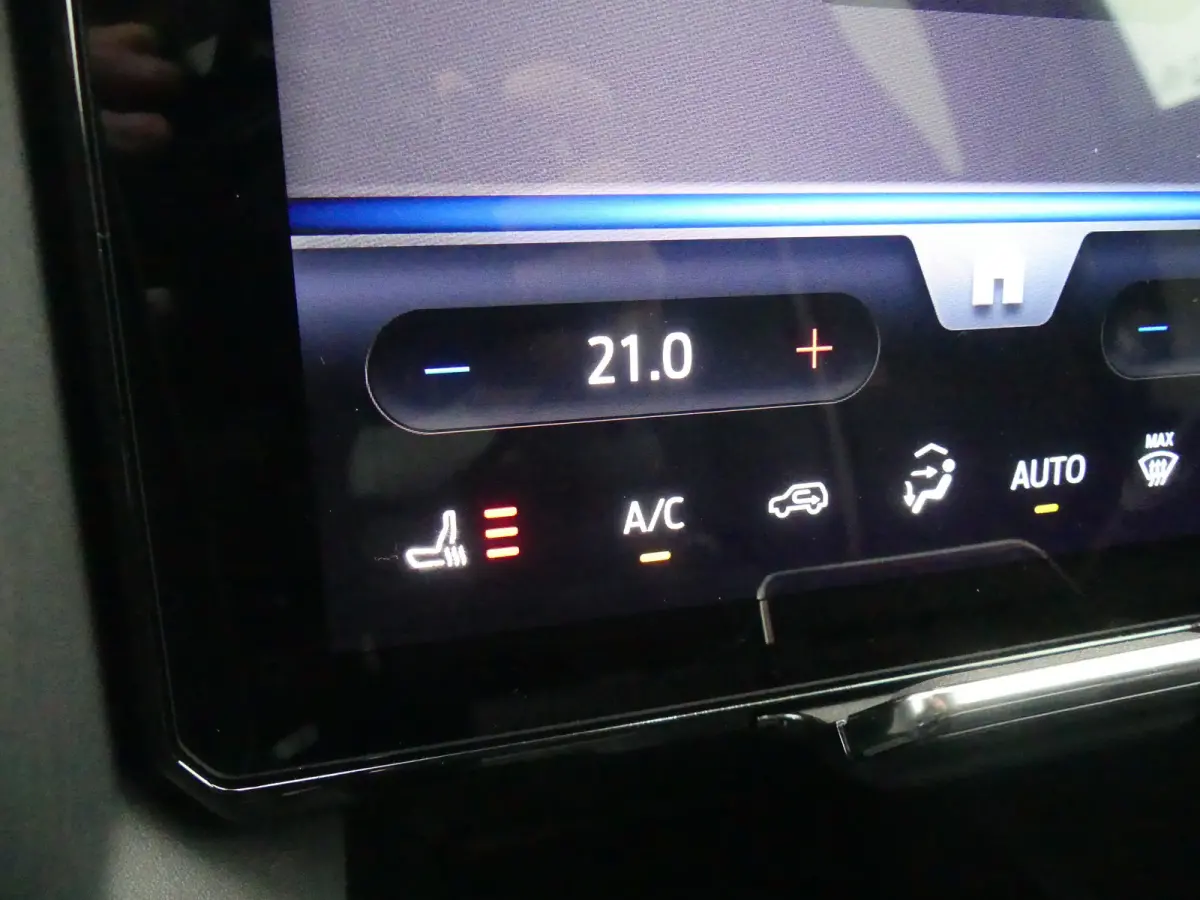 Style Standard Range RWD 52 kWh | SOH 100% | ADAPTIVE CRUISE | DODEHOEKDETECTIE | CAMERA | STOEL+STUUR+VOORRUITVERWARMING | ELEKTRISCH VERSTELB STOEL MET GEHEUGEN EN MASSAGE | PARKEERSENSORE