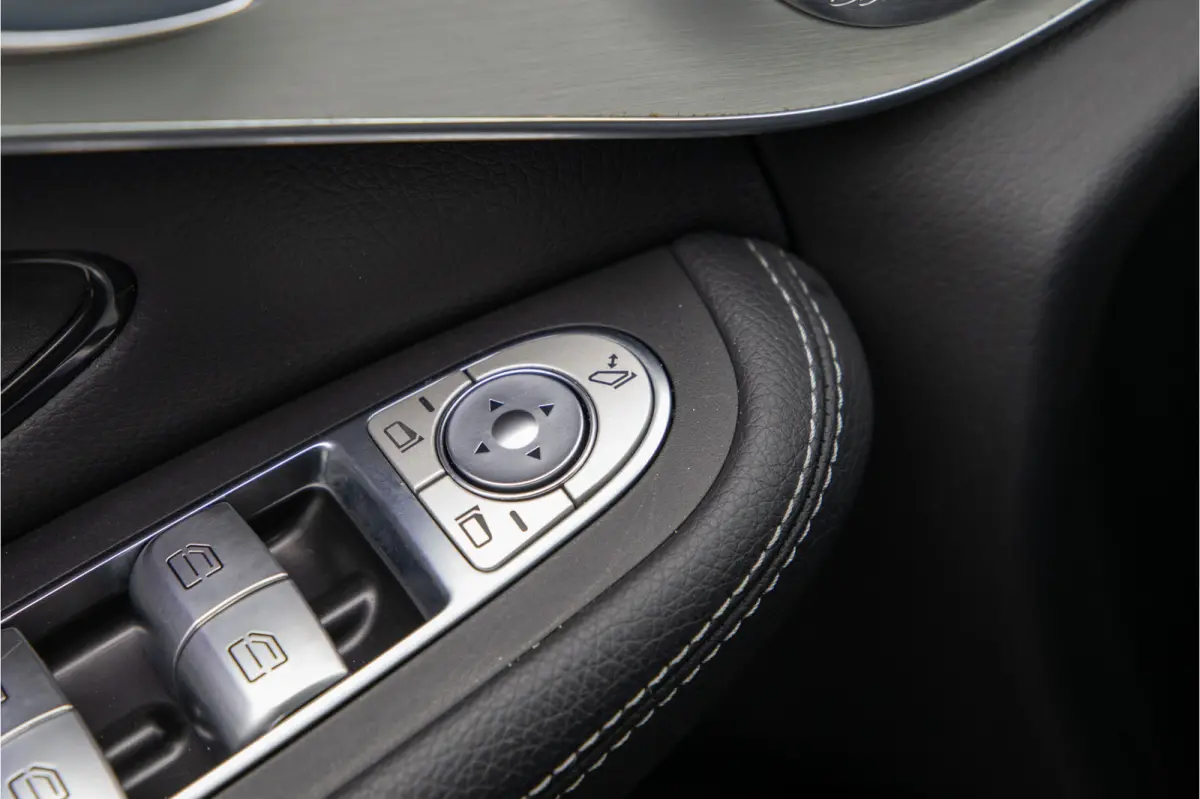 300 4MATIC Premium AMG Digital Cockpit, Burmester, Leder, Distronic, Memory Facelift