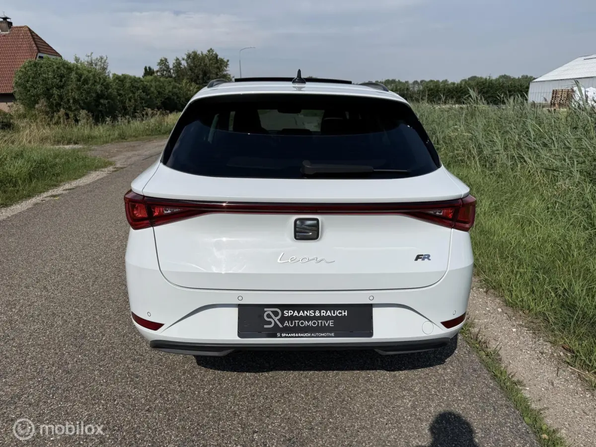 1.5 eTSI FR / Pano / Trekhaak / Beats