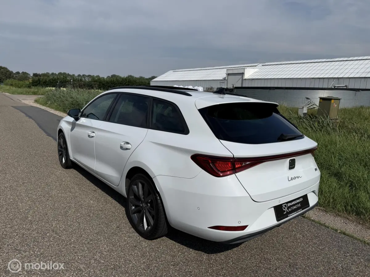 1.5 eTSI FR / Pano / Trekhaak / Navi