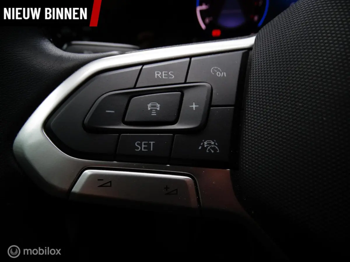 1.5 TSI Style | Camera | Ambient
