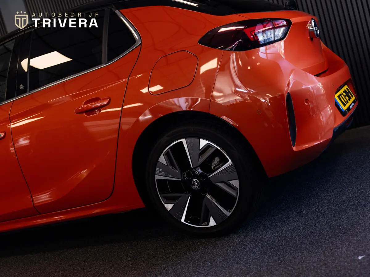Ultimate 50 kWh 136PK l SoH 96% l NAV l 180° CAMERA l 1st eig.l BTW Auto l Keyless entry l Dealer onderh.l ALS NIEUW