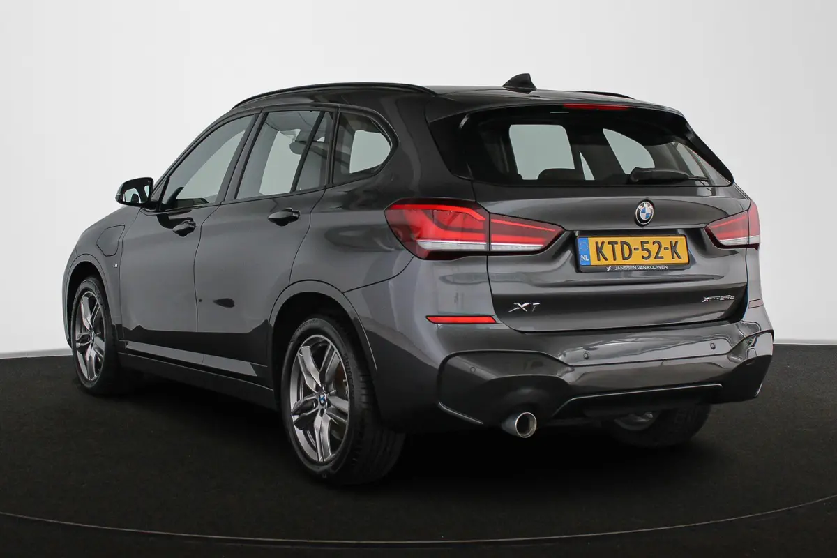 xDrive25e M Sport Stoelverwarming LED Sportstoelen Navi