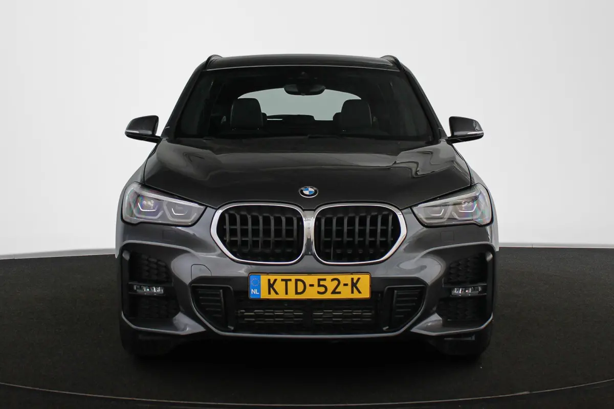 xDrive25e M Sport Stoelverwarming LED Sportstoelen Navi