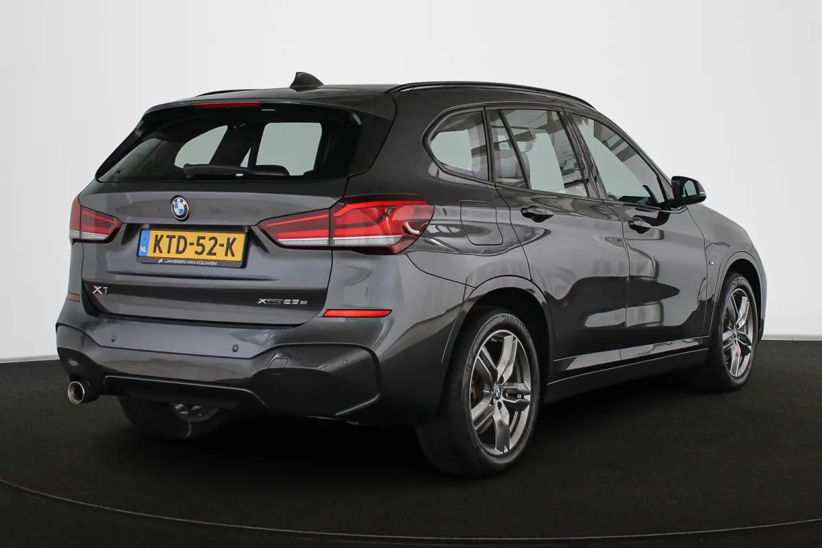 xDrive25e M Sport Stoelverwarming LED Sportstoelen Navi