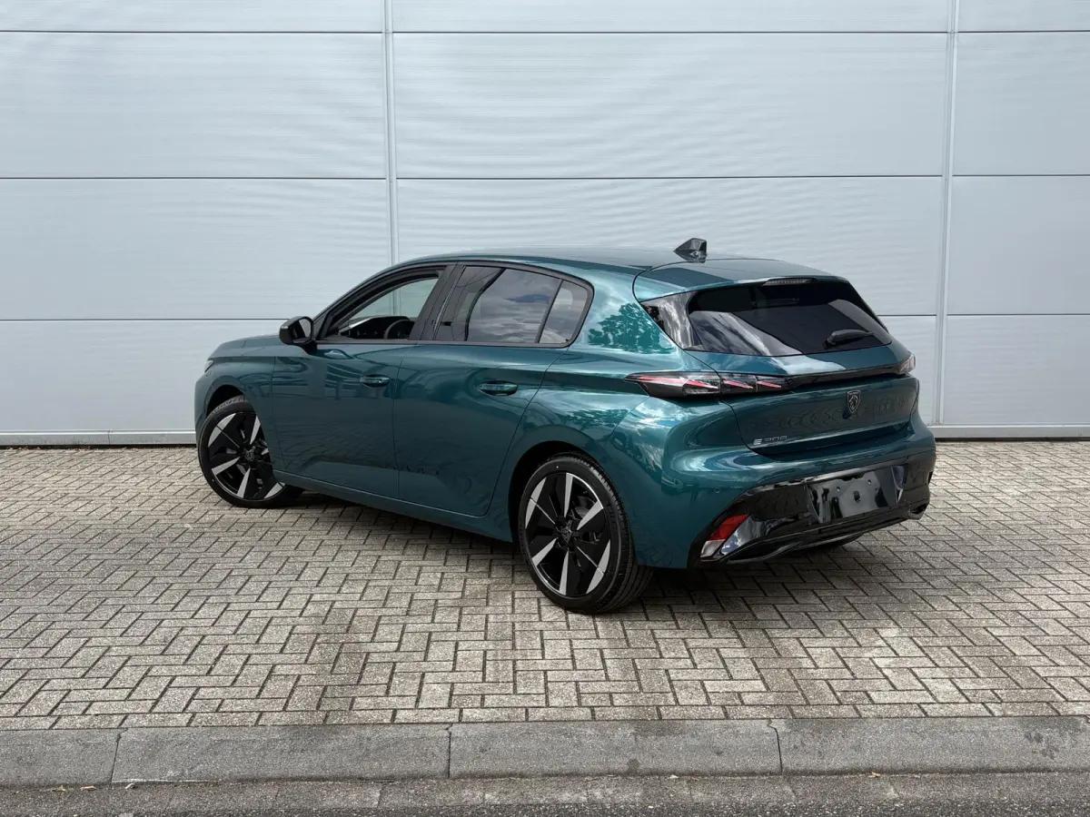 Allure EV 54 kWh | Camera | Cruise Control | Navigatie | Keyless entry | Apple carplay/Android Auto