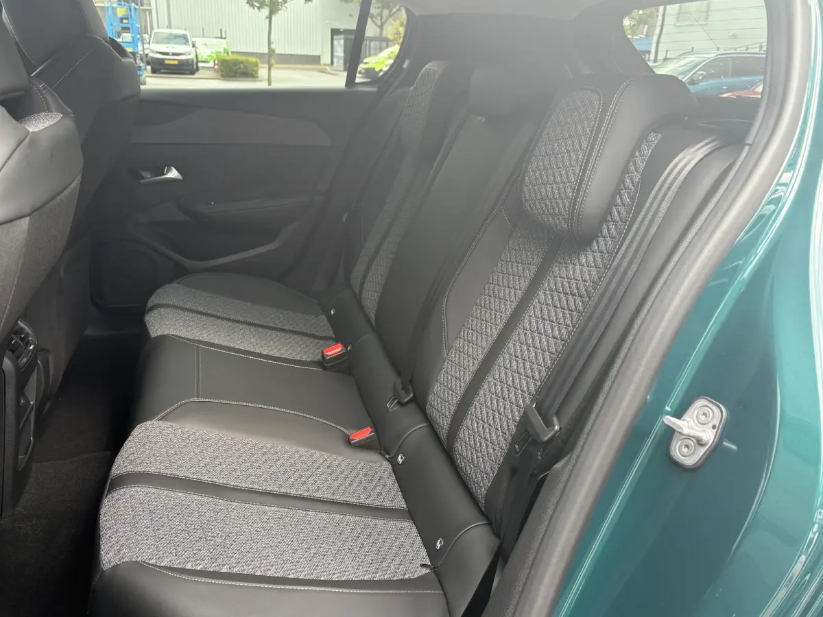 Allure EV 54 kWh | Camera | Cruise Control | Navigatie | Keyless entry | Apple carplay/Android Auto