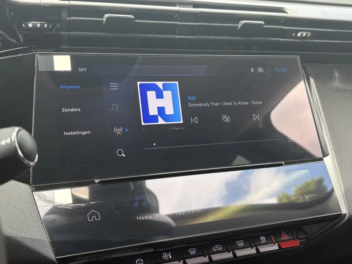Allure EV 54 kWh | Camera | Cruise Control | Navigatie | Keyless entry | Apple carplay/Android Auto