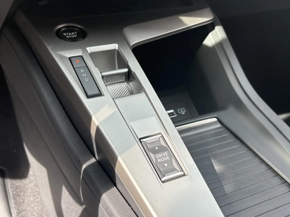 Allure EV 54 kWh | Camera | Cruise Control | Navigatie | Keyless entry | Apple carplay/Android Auto