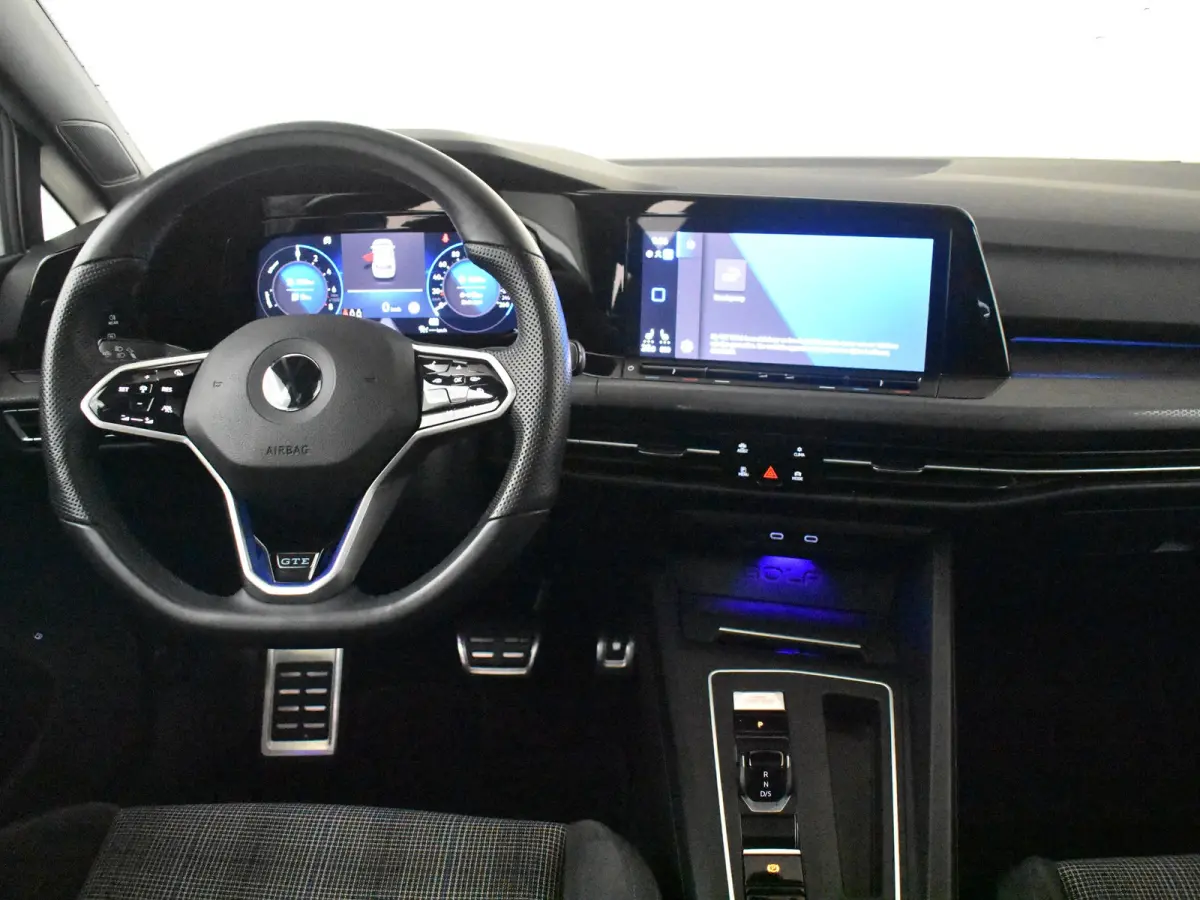 1.4 eHybrid GTE 245PK DSG/AUTO | elektr glazen pano-dak | Camera | Matrix-LED | App connect | Cruise control adapt | Stoel/stuurverw | Climate control | Keyless | DAB | 18"LMV