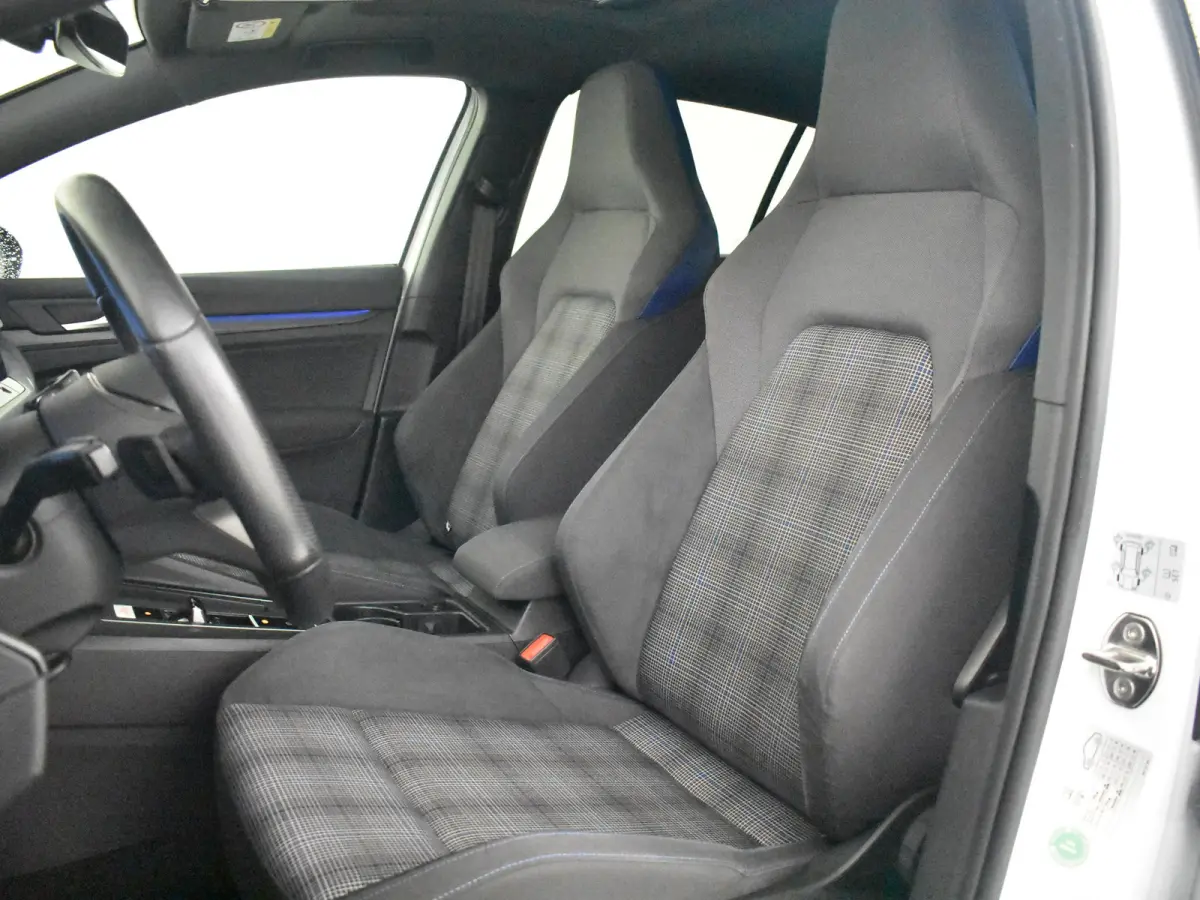 1.4 eHybrid GTE 245PK DSG/AUTO | elektr glazen pano-dak | Camera | Matrix-LED | App connect | Cruise control adapt | Stoel/stuurverw | Climate control | Keyless | DAB | 18"LMV