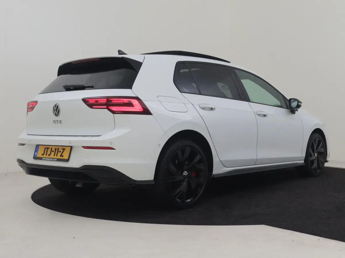 1.4 eHybrid GTE 245PK DSG/AUTO | elektr glazen pano-dak | Camera | Matrix-LED | App connect | Cruise control adapt | Stoel/stuurverw | Climate control | Keyless | DAB | 18"LMV
