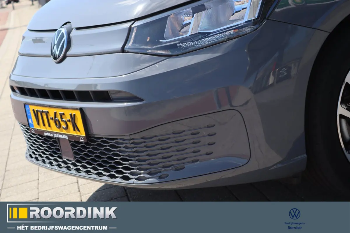 2.0 TDI 122 pk Style, bumpers in kleur, PDC, cruise etc.