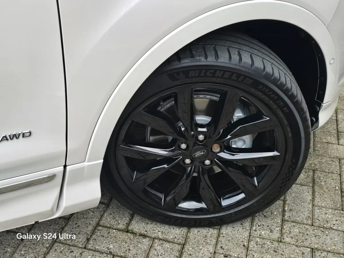 1.5 EcoBoost Vignale AWD / 182 PK / AUT / NAP / Pano / Camera / Leder / Memory / Sony / Trekhaak / Pdc / Led / 19 Inch