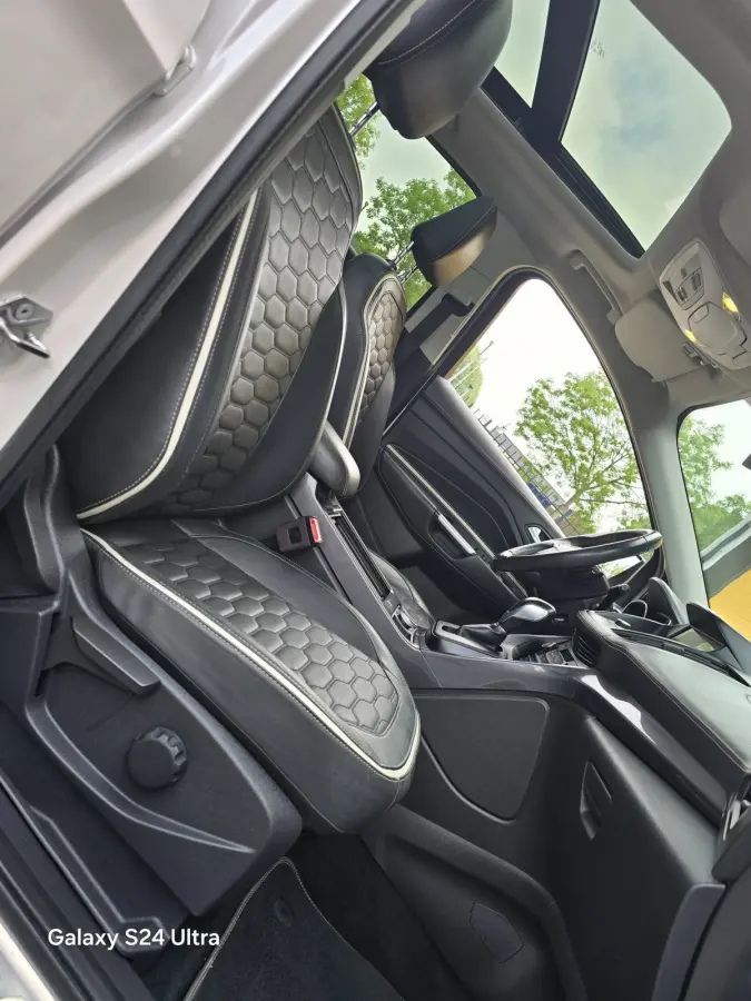 1.5 EcoBoost Vignale AWD / 182 PK / AUT / NAP / Pano / Camera / Leder / Memory / Sony / Trekhaak / Pdc / Led / 19 Inch