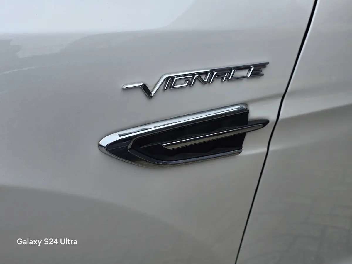 1.5 EcoBoost Vignale AWD / 182 PK / AUT / NAP / Pano / Camera / Leder / Memory / Sony / Trekhaak / Pdc / Led / 19 Inch