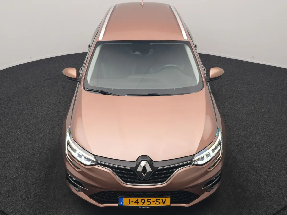 1.3 TCe Intens 141pk | Trekhaak | Keyless Entry | Sfeerverlichting | LED Koplampen | Cruise Control | Navigatie | DAB | Lane Assist | Climate Control |