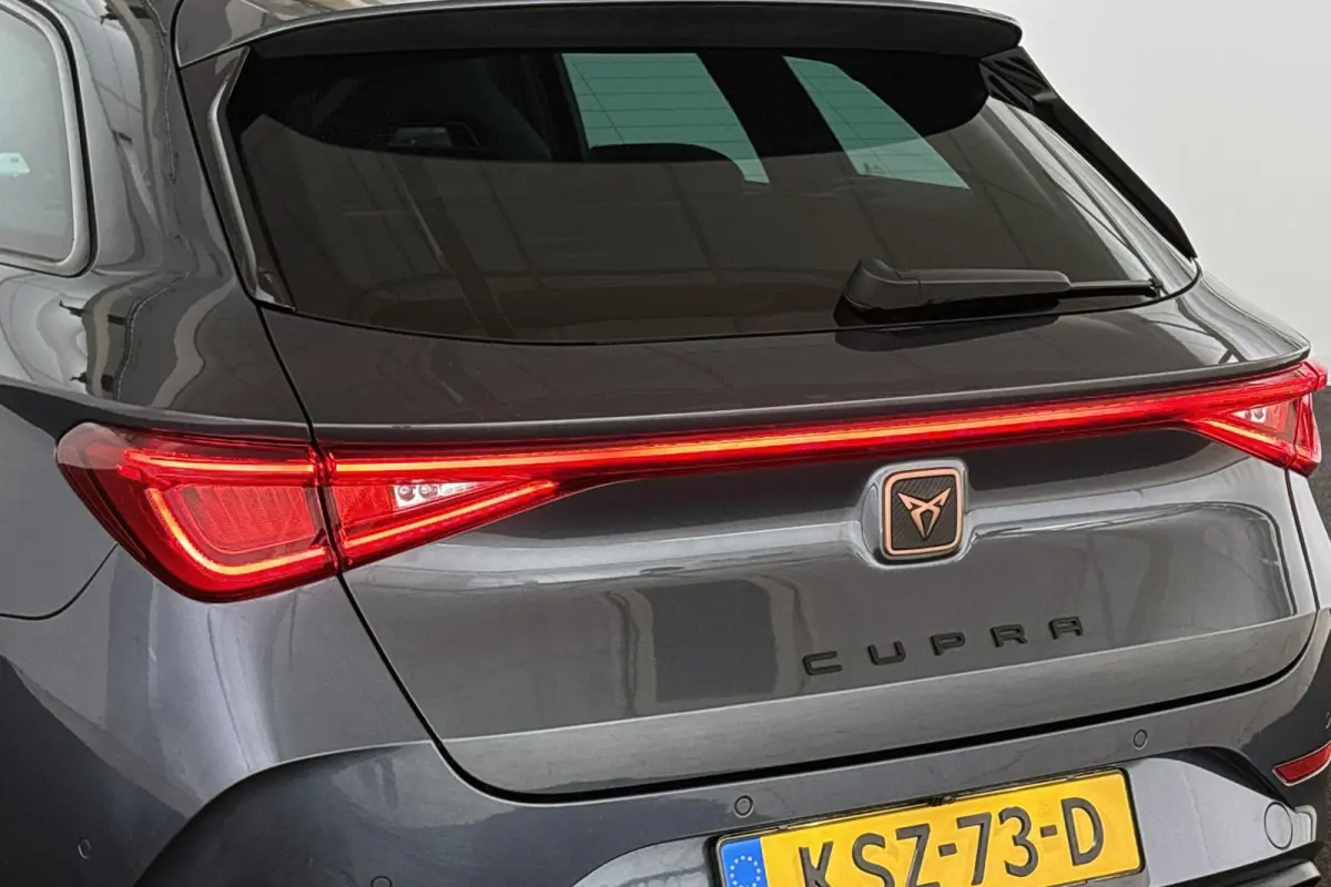1.4 e-Hybrid Business Panoramadak Stuur-Stoelverwarming Camera