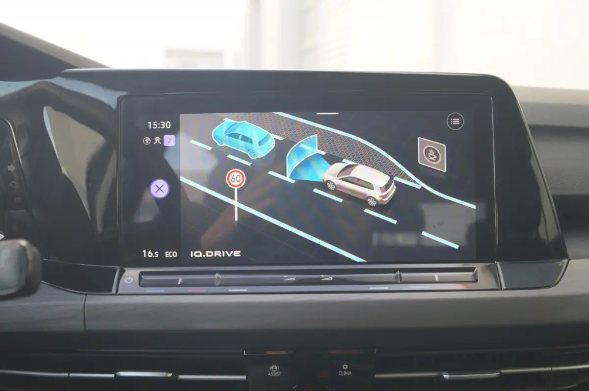 1.4 eHybrid PHEV Style Business -LEER-NAVI-ECC-LED-PDC-