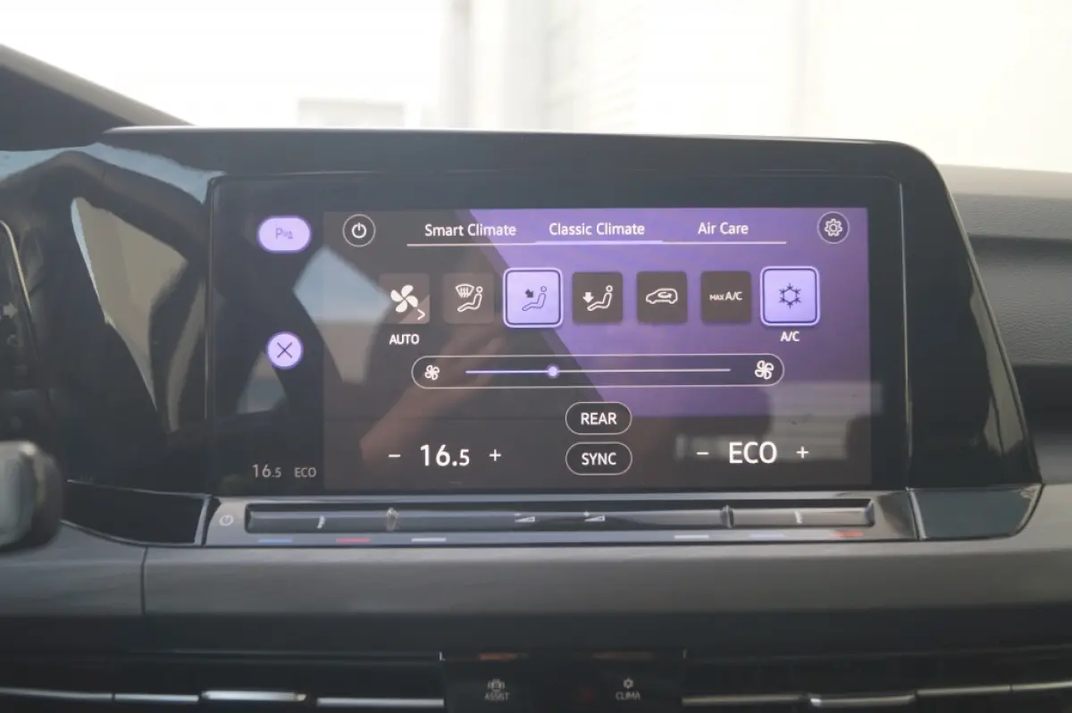 1.4 eHybrid PHEV Style Business -LEER-NAVI-ECC-LED-PDC-