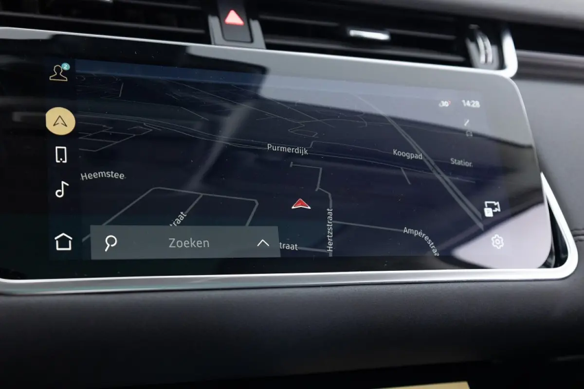 1.5 P300e AWD SE | PANORAMADAK | LEDER | MERIDIAN | Full LED !