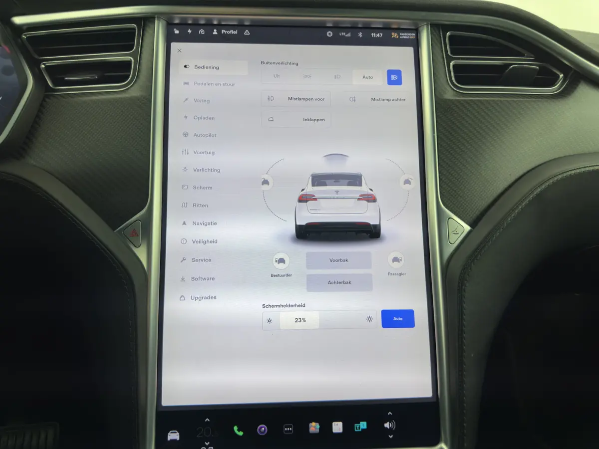 90D Base [3-Fase-17kW] {SoH-87%} (INCL-BTW) Aut. *PANO-WINDOW | AUTOPILOT | LEATHER | NAVI-FULLMAP | FULL-LED | AIRSUSPENSION | DIGI-COCKPIT | CCS-FASTLOADER | KEYLESS | DAB+ | HEATED-SPORTS