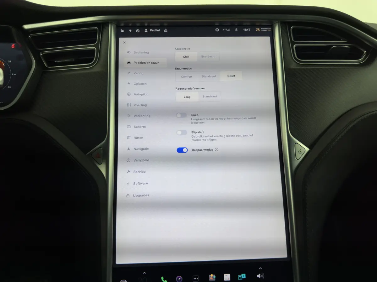 90D Base [3-Fase-17kW] {SoH-87%} (INCL-BTW) Aut. *PANO-WINDOW | AUTOPILOT | LEATHER | NAVI-FULLMAP | FULL-LED | AIRSUSPENSION | DIGI-COCKPIT | CCS-FASTLOADER | KEYLESS | DAB+ | HEATED-SPORTS