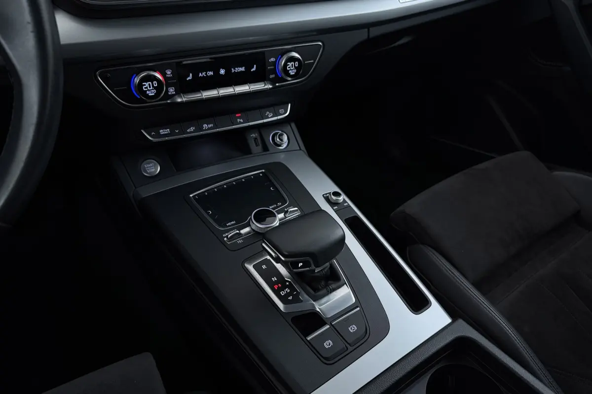 55 TFSI e quattro Competition | Luchtvering | Trekhaak | Bang & Olufsen | CarPlay | Camera | Head-Up | Digital Cockpit |