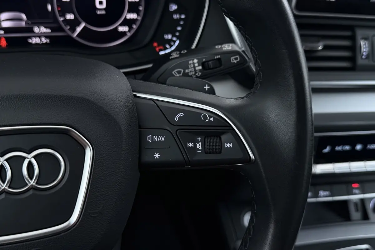 55 TFSI e quattro Competition | Luchtvering | Trekhaak | Bang & Olufsen | CarPlay | Camera | Head-Up | Digital Cockpit |