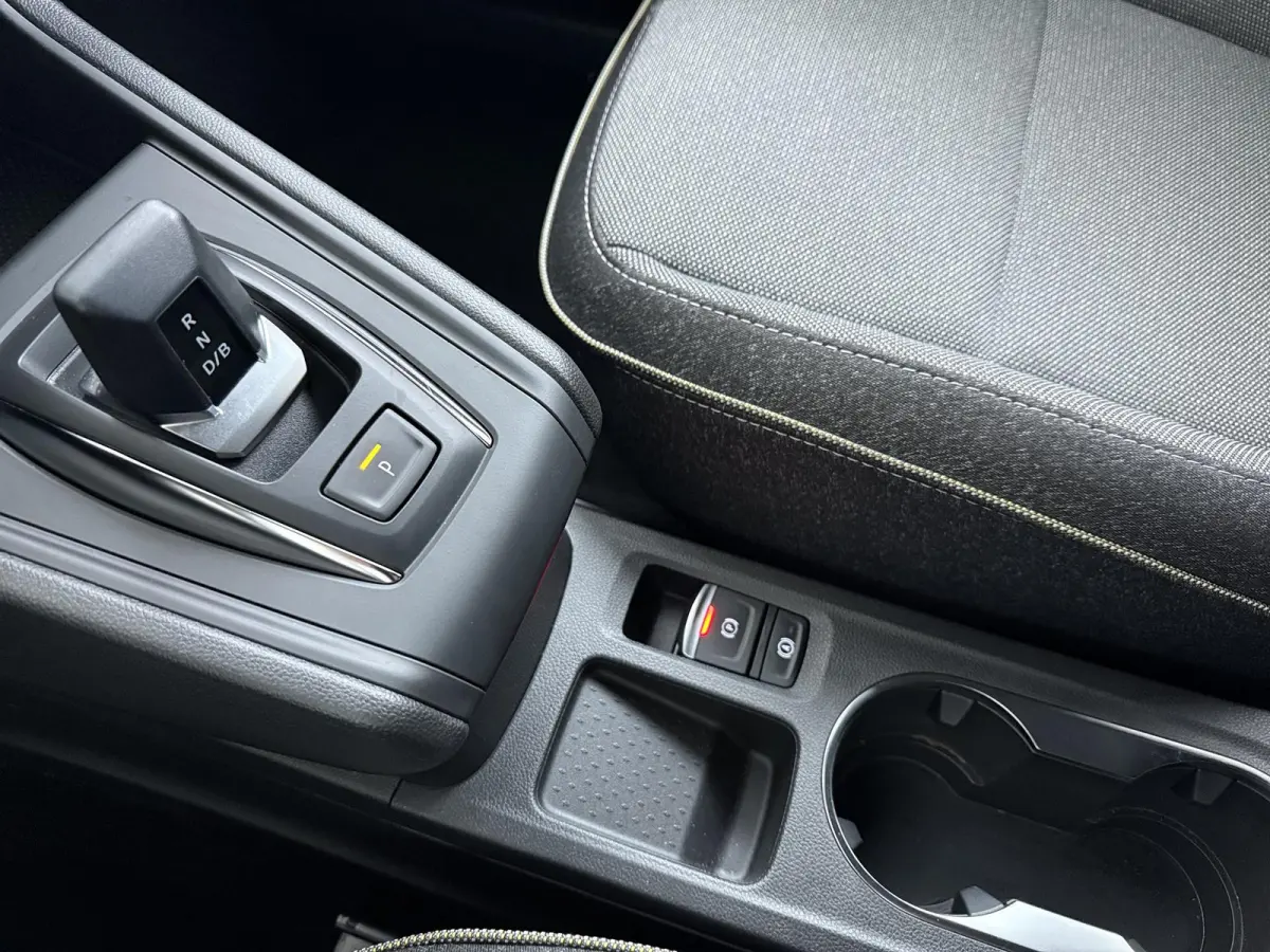 techno full hybrid E-Tech 160 | Google Navigatie | Parkeercamera | Climate Control |