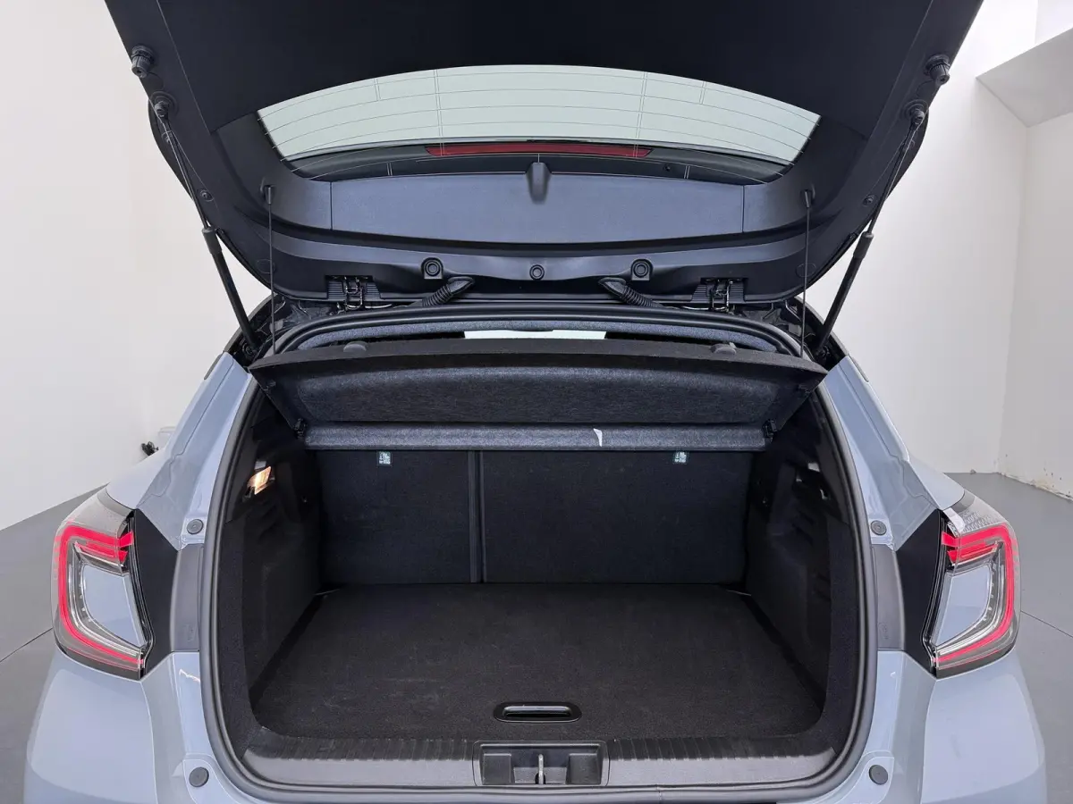 techno full hybrid E-Tech 160 | Google Navigatie | Parkeercamera | Climate Control |