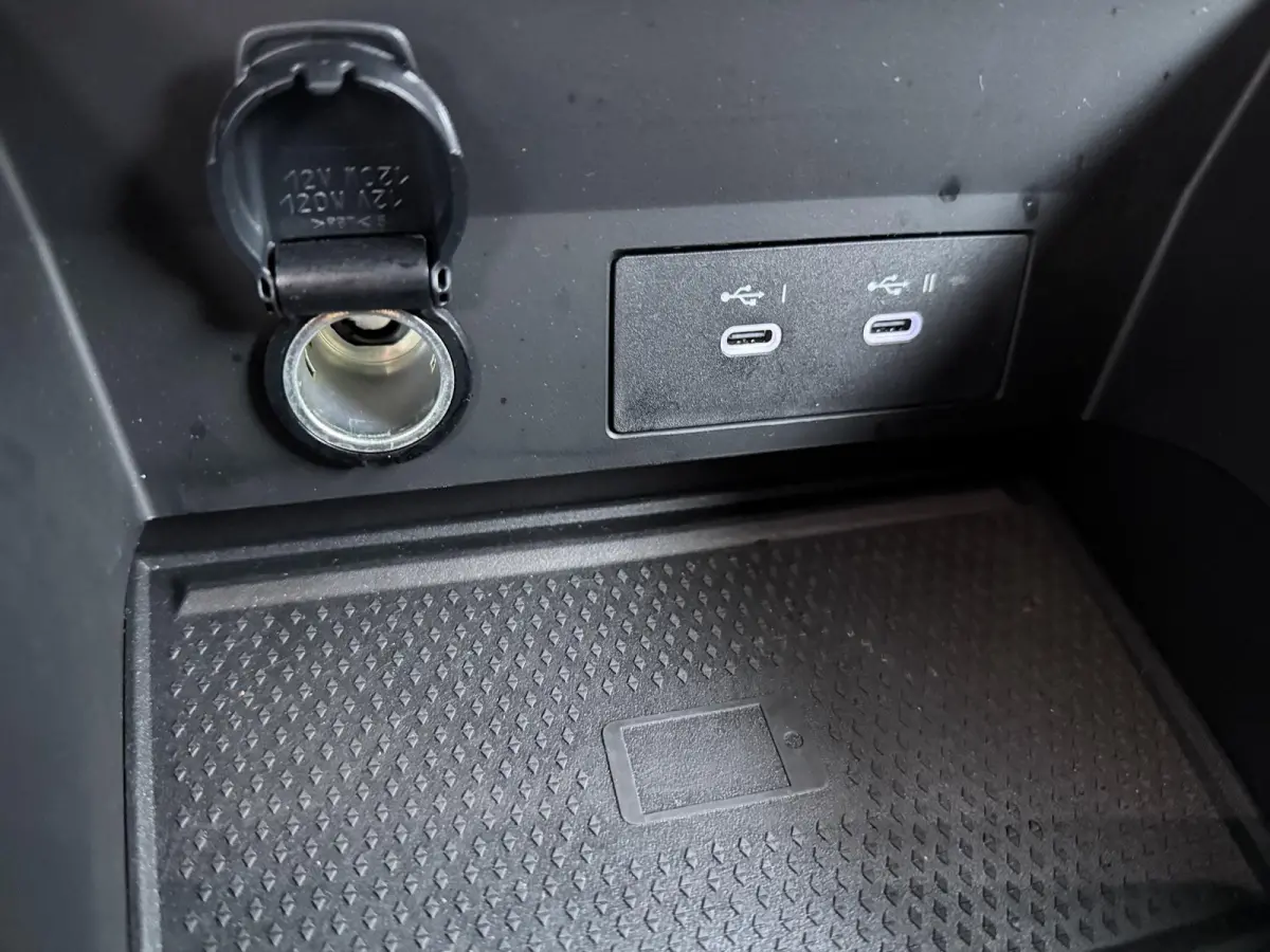 techno full hybrid E-Tech 160 | Google Navigatie | Parkeercamera | Climate Control |